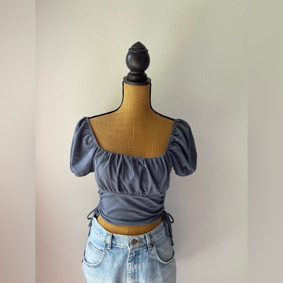 Hollister Cropped Blue Puff Short Sleeve Hollister Top - Picture 3 of 7